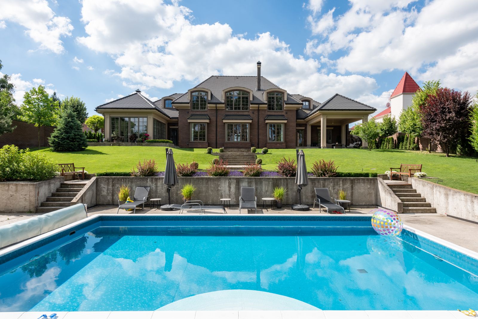 Deck and Hardscape Design — Romo's Pools